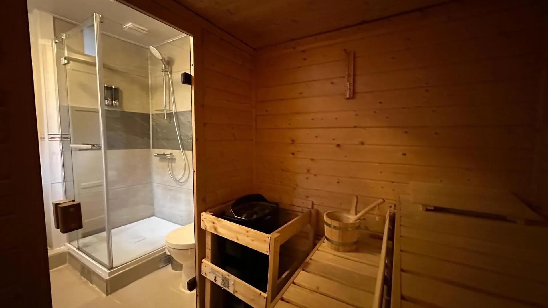 Studio With Sauna Amsterdam Apartment